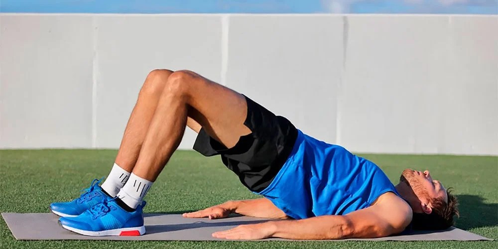 Подъемы таза: упражнение для ягодичных мышц